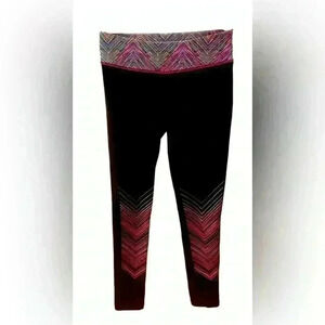 Material Girl active leggings; size Small